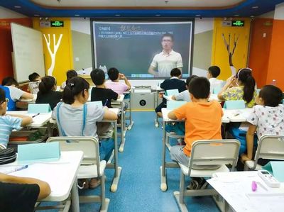 线下教育困局 困于囹圄，线上突围的网络服务新机遇